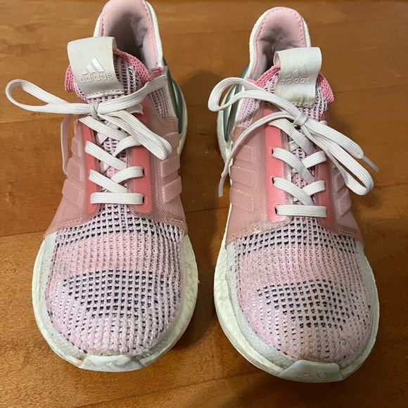 Adidas UltraBoost 19 Womens True Pink Orchid Tint White Running Shoes size 7.5 - Picture 3 of 6